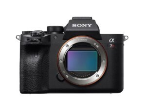 SONY ILCE-7RM4 Vollformat Kamera, 7,5 cm Display Touchscreen