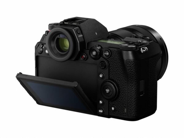 PANASONIC Lumix DC-S 1 Kit Systemkamera mit Objektiv 24-105 mm, 8 cm Display Touchscreen, WLAN