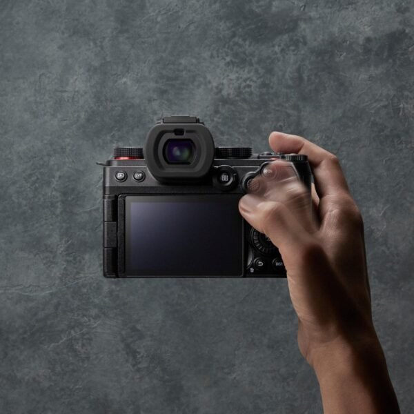 5025232927760_6.jpg PANASONIC DC-S 5 II GEHÄUSE VOLLFORMAT Hybrid-Systemkamera, 7,6 cm Display Touchscreen, WLAN