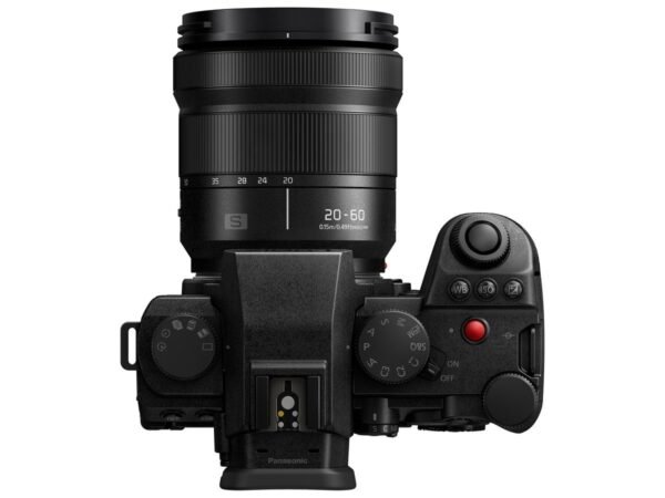 PANASONIC DC-S 5 II X KE KIT 20-60MM VOLLFORMAT Hybrid-Systemkamera mit Objektiv 20-60mm, 7,6 cm Display Touchscreen, WLAN