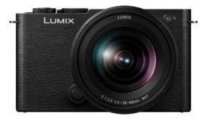 PANASONIC LUMIX S9 JET BLACK+20-60MM/F3.5-5.6 S Systemkamera mit Objektiv 20 – 60 mm, 7,6 cm Display Touchscreen, WLAN
