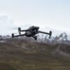 DJI MAVIC 3 CLASSIC Drohne, Schwarz/Grau
